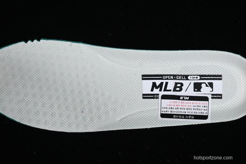 MLB Chunky Liner Basic New York Yankees Thick Sole Casual Sneakers with 6cm Height Increase - 3ASXCA12N43BGS