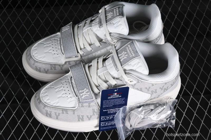 MLB Chunky Liner New York Yankees Sneakers with Lightweight Thick Sole and Hook Loop Closure - 3ASXCMM4N50GRS