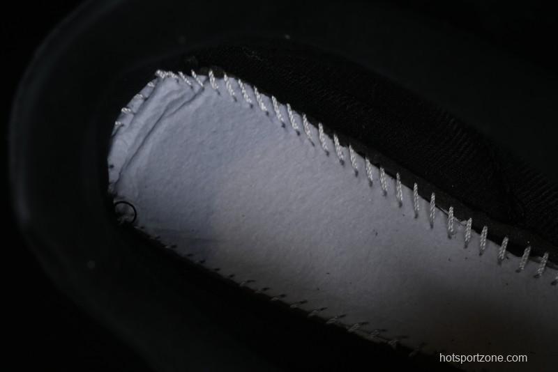 New Balance RC24 Series Retro Football-Inspired Casual Sneakers - URC42LB