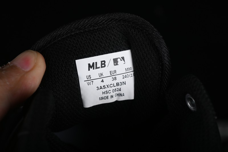New York Yankees MLB Chunky Liner Basic Height Increasing Casual Sneakers - 3ASXCLB3N50BKL
