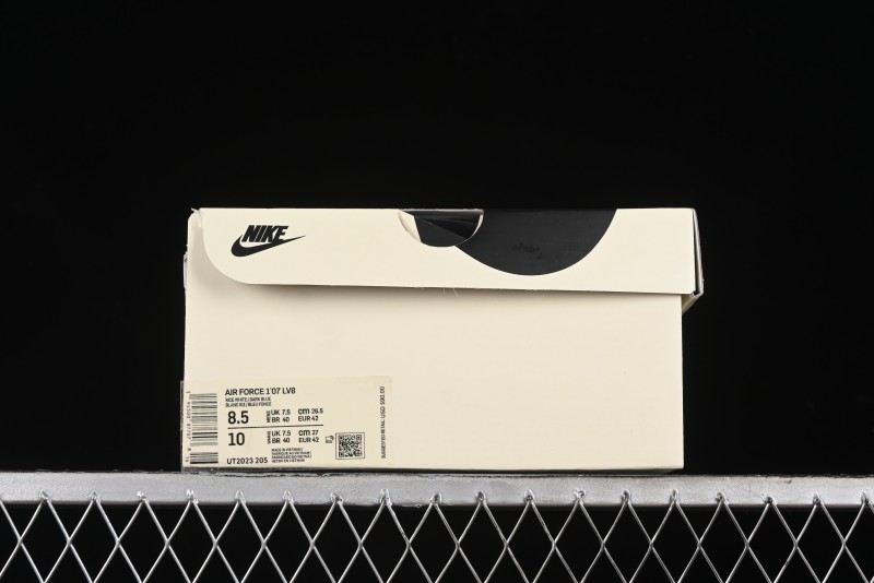 Nike Undefeated x Air Force 1 Low Casual Sneakers in Dark Blue Hemp with Reflective Details - UT2023-205