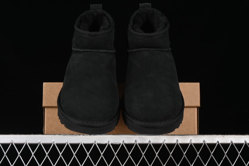 UGG Classic Ultra Mini Short Boots with Genuine Australian Sheepskin and TREADLITE Outsole - 1116109