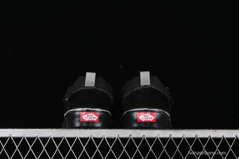 Vans Knu Skool Low Top Retro Casual Vulcanized Slip-On Shoes in Black - VN000CRPBMA