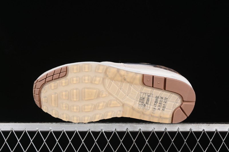 Nike Division Street x Air Max 1/87 Retro Casual Sneakers - HQ2640-200
