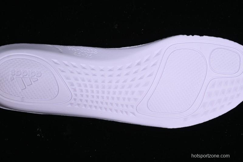 Adidas Yeezy Boost 700 V2 Utility Black Running Shoes with 3M Reflective Details - FV5304