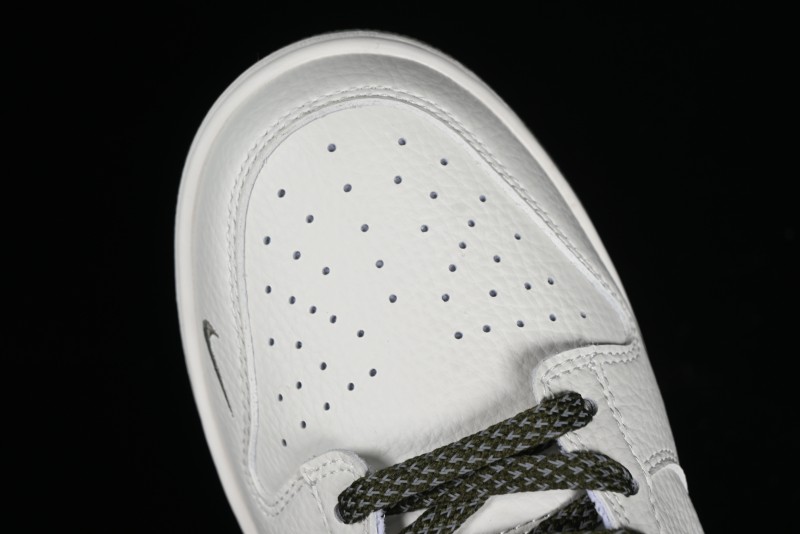 Nike SB Dunk Low Collaboration Triple Swoosh Military Green Low-Top Casual Skateboarding Shoes - NK5639-323