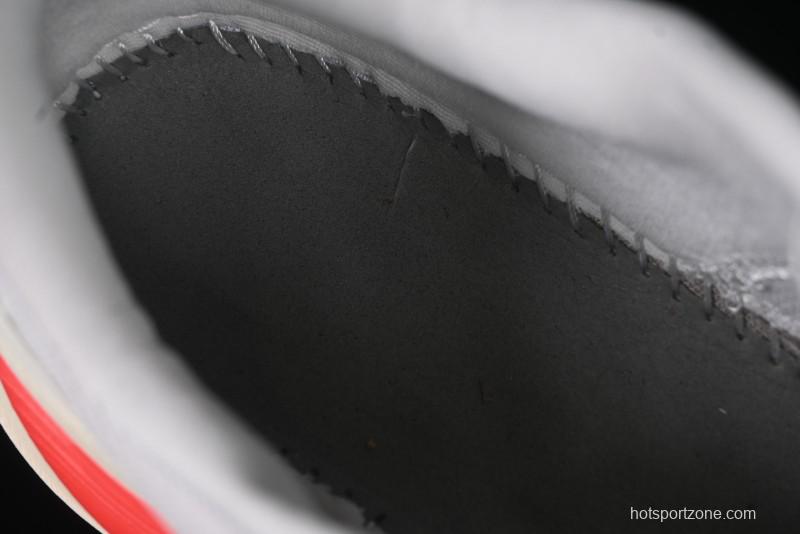 Nike Air Zoom Vomero 18 Lunar Retro Running Shoes with Built-in Zoom Air Cushion - HM6803-001