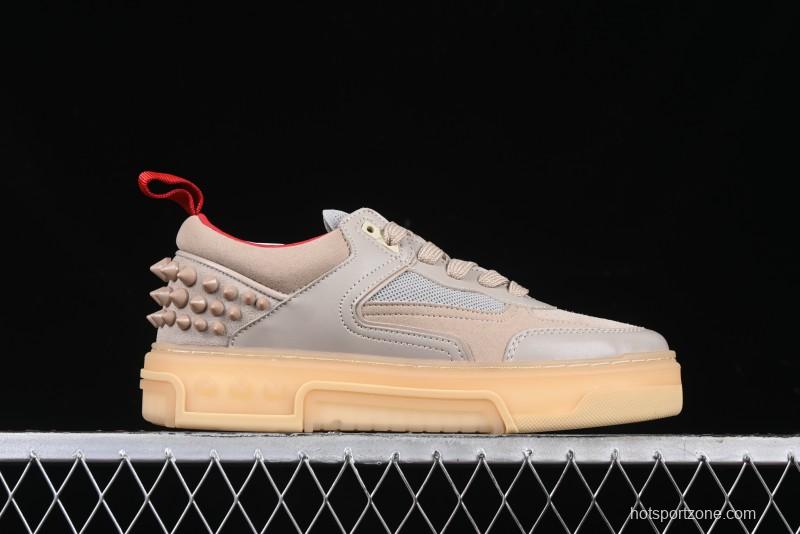 Christian Louboutin Funnyto Flat Comfortable Fashion Low Top Sneakers in Taupe - X.D4