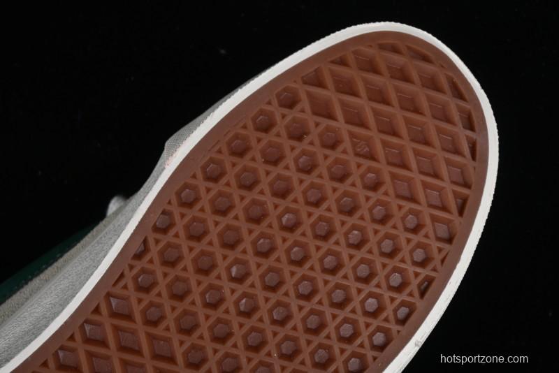 Vans Classics Knu Skool Retro Sneakers with Enlarged Toe and Thickened Tongue - VN009QCBDS