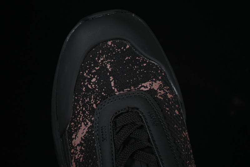 Stone Island Grime Panelled Low-Top Lifestyle Sneakers in Dark Brown - 79FWS0303