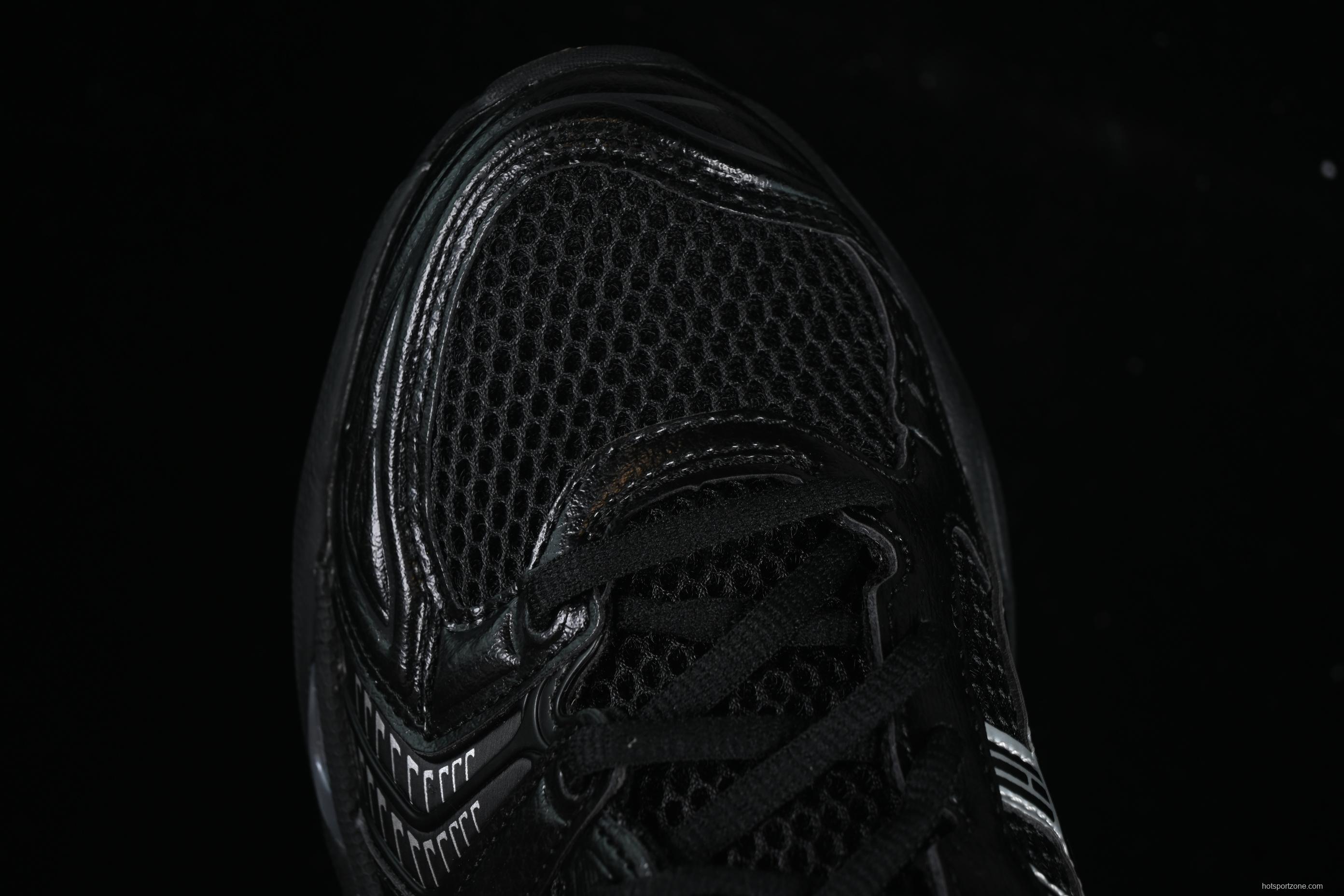 Asics Gel-Kinsei OG Black/White Running Shoes