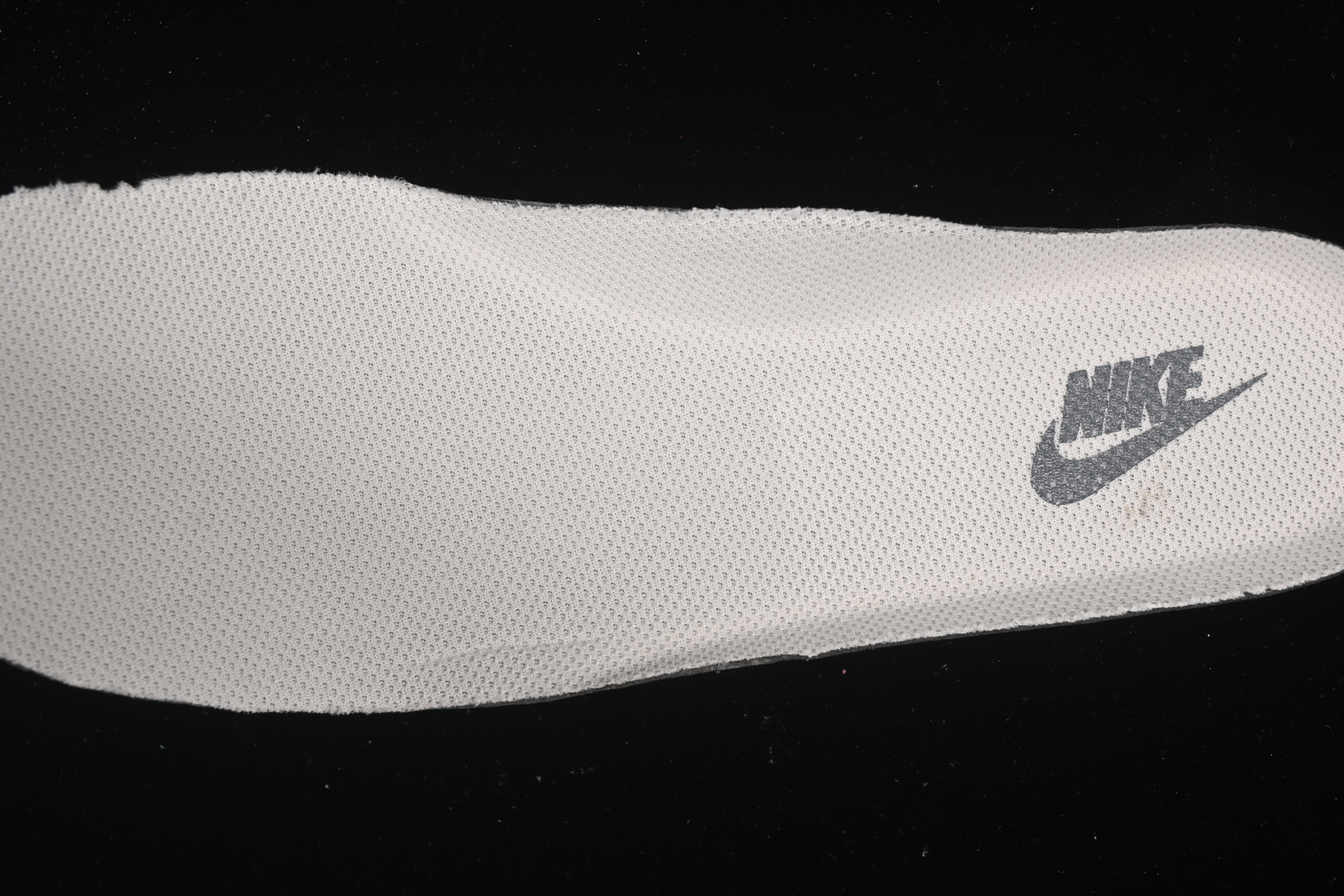 Nike Air Force 1 '07 Low Supreme Casual Sneakers with Full-Length Air Cushion - XZ6188-367
