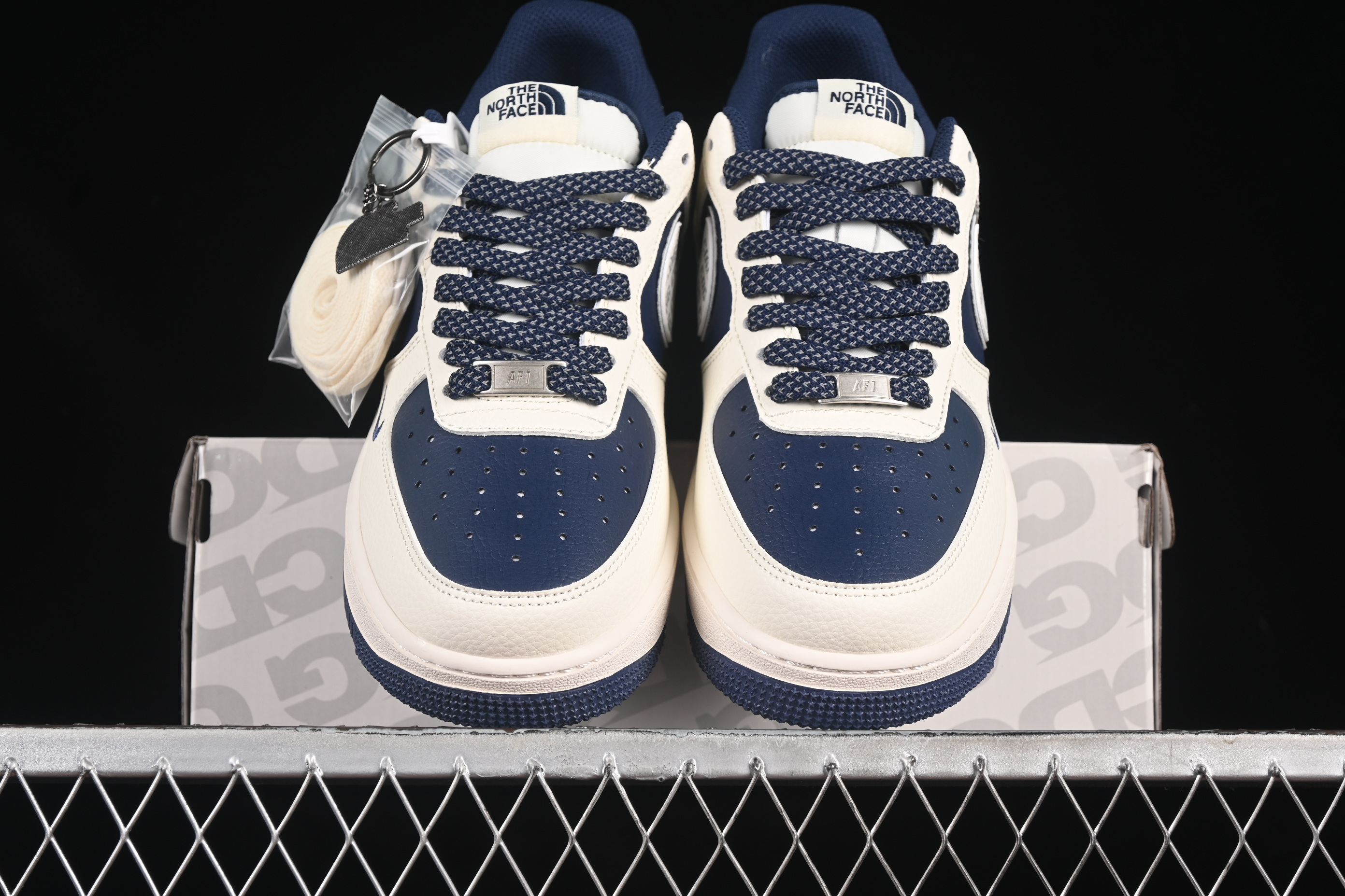 Nike Air Force 1'07 Low The North Face x Comme des Garçons Dark Blue Casual Sneakers - HH7518-075