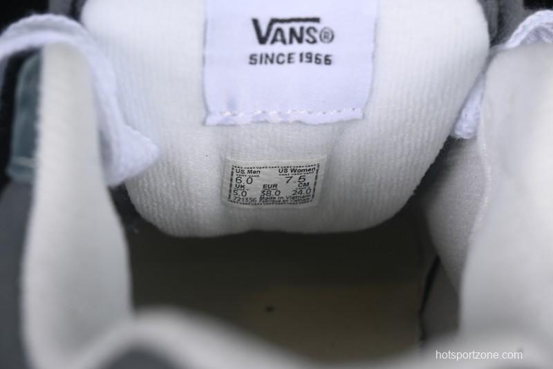 Vans Knu Skool Low-Top Retro Chunky Sneakers - VN0009QC6BT