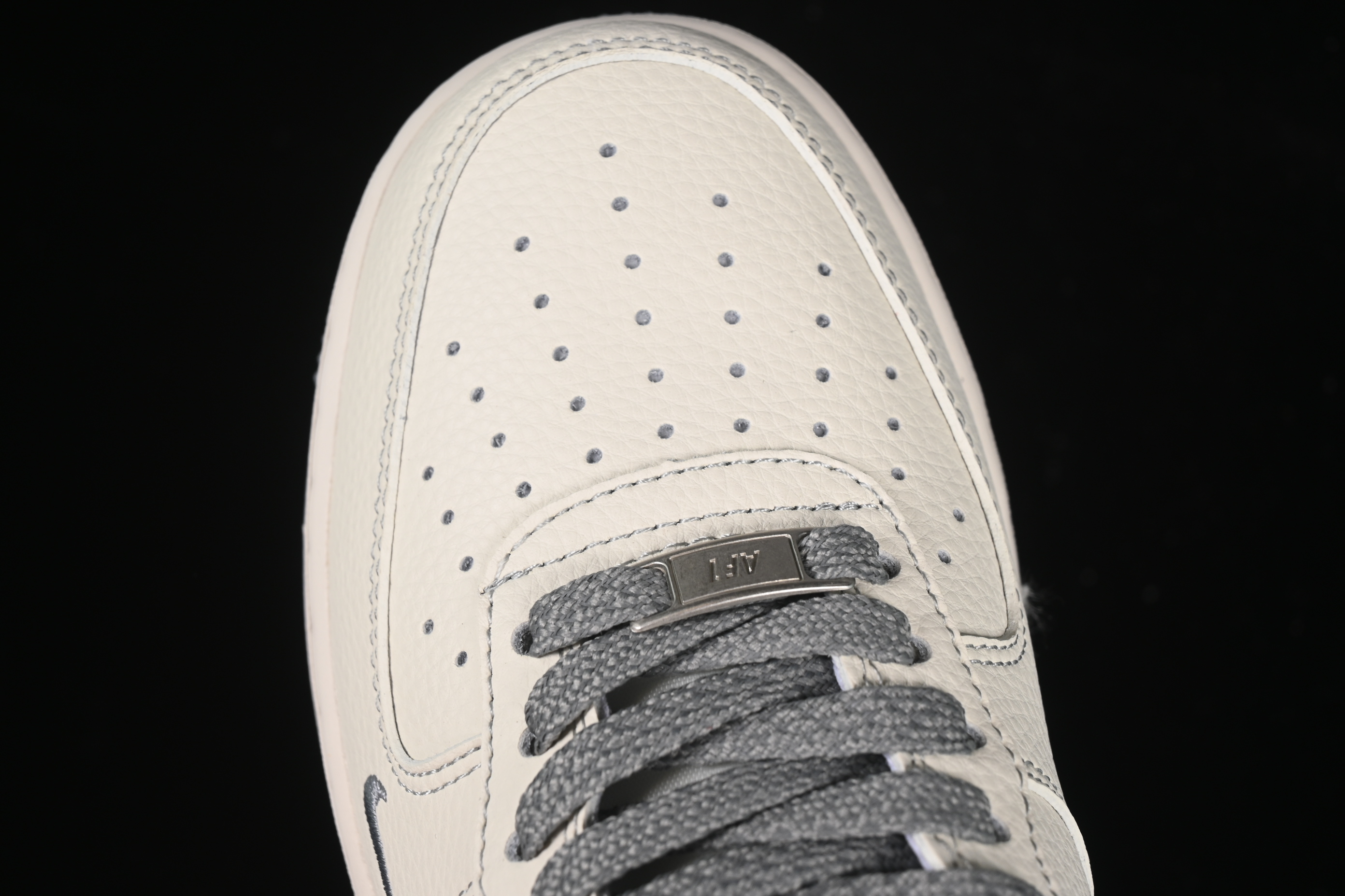 Nike Air Force 1'07 Low Stussy Collaboration Beige Mini Swoosh Casual Sneakers - HH7518-060