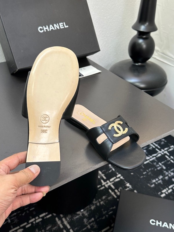 2025 Slippers Chanel Black Lambskin Slippers