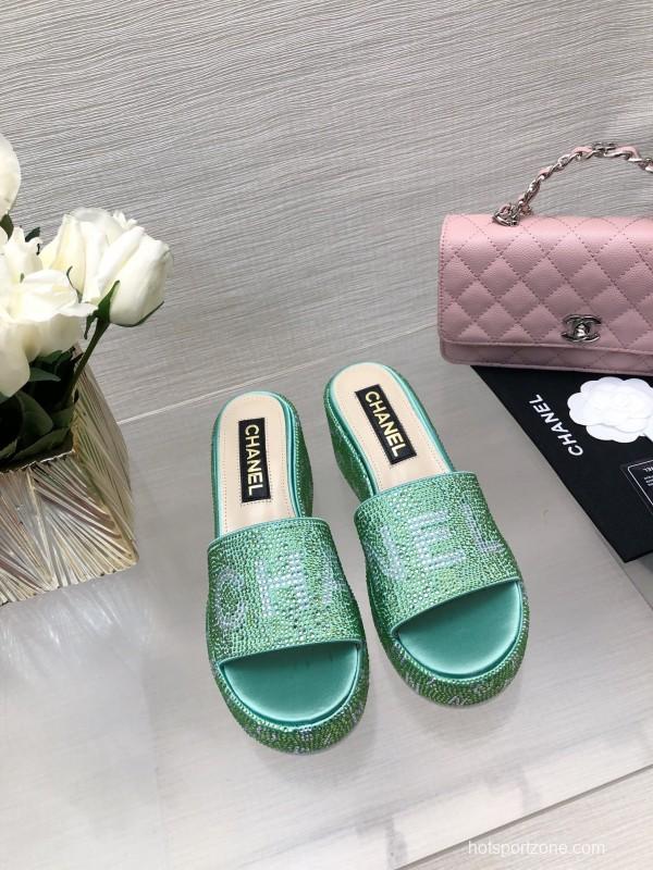 2025 Women Chanel Green Silk Slippers LY00320