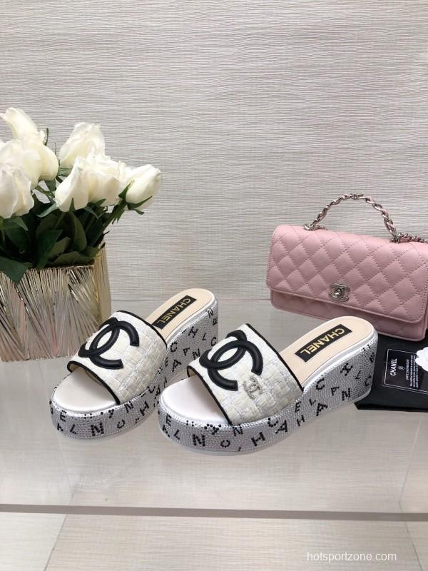2025 Slippers Chanel White Black Fabric Platform Logo LY00320