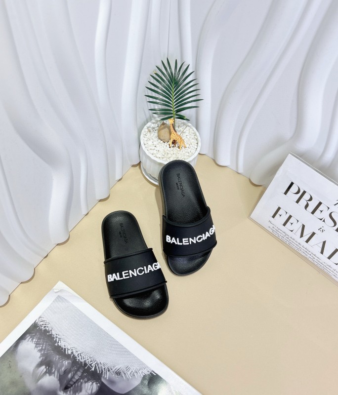 2025 Kids BALENCIAGA Black Leather Slippers
