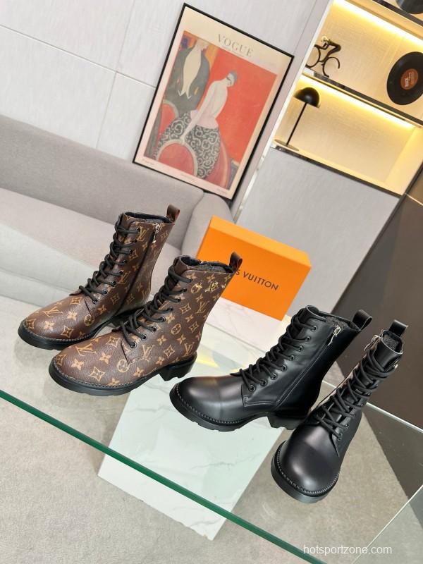 2024 Women Louis Vuitton Black Leather Ankle Boots MJ00320