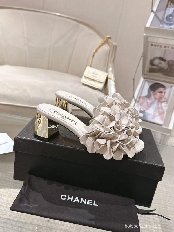 2025 Women Chanel Beige Leather Mules Floral B2032-2