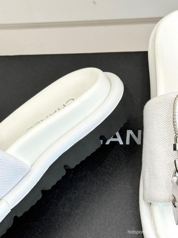 2025 CHANEL White Canvas Slippers KFY00220