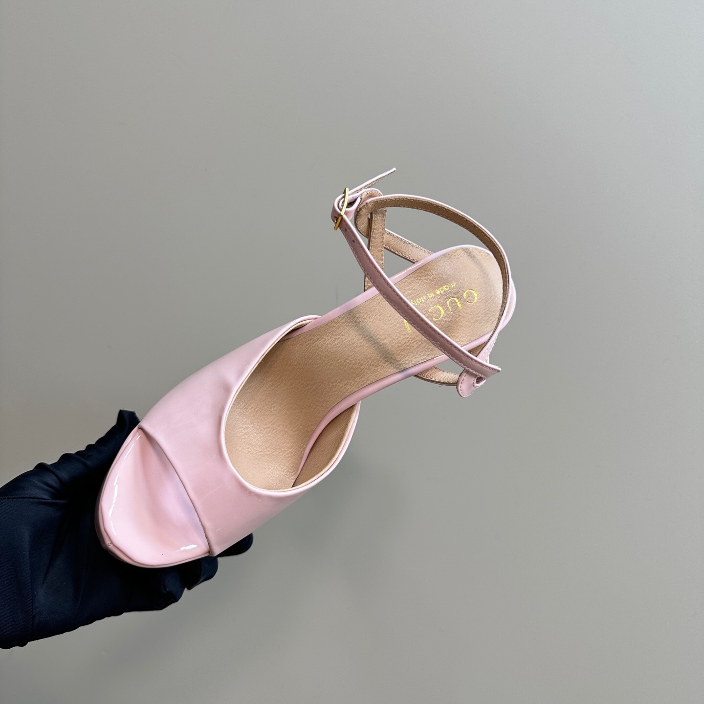2025 Women Gucci Pink Patent Leather Platform Sandals