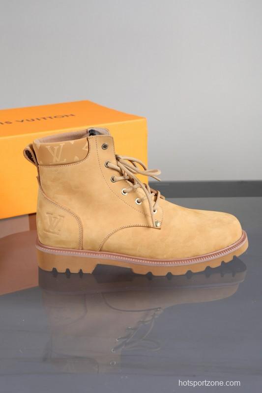 2024 Men Louis Vuitton Beige Nubuck Leather Ankle Boots MJ00470