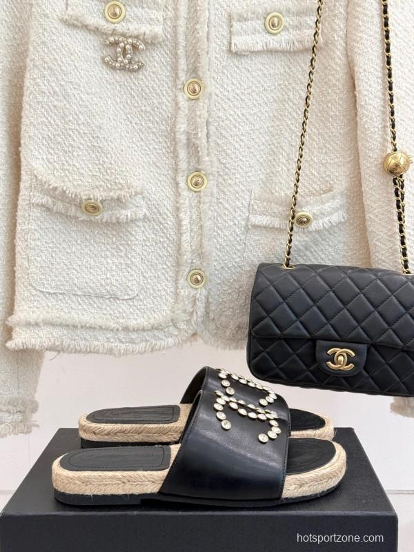 2025 Slippers Chanel Black Leather Slippers