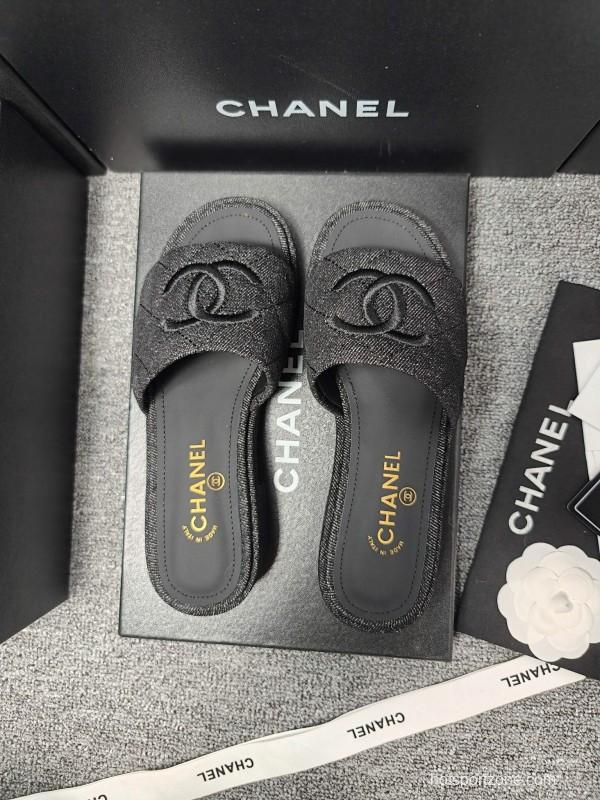 2025 Slippers Chanel Black Fabric Slippers
