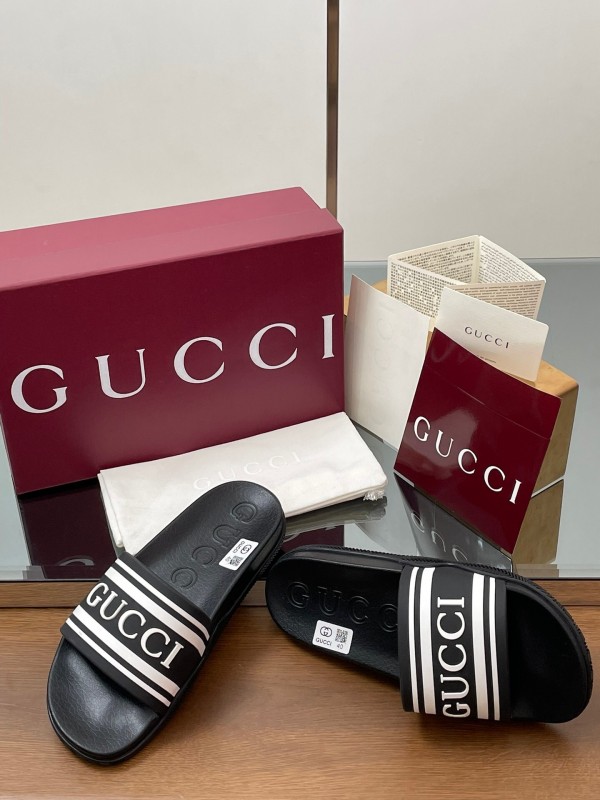 2025 Gucci Black White Rubber Slippers LY00175