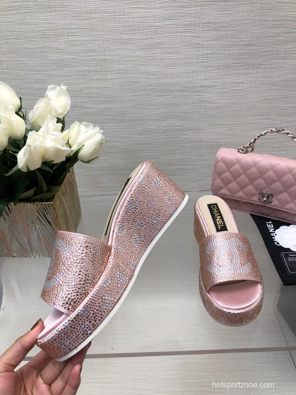 2025 Women Chanel Pink Leather Slippers LY00320