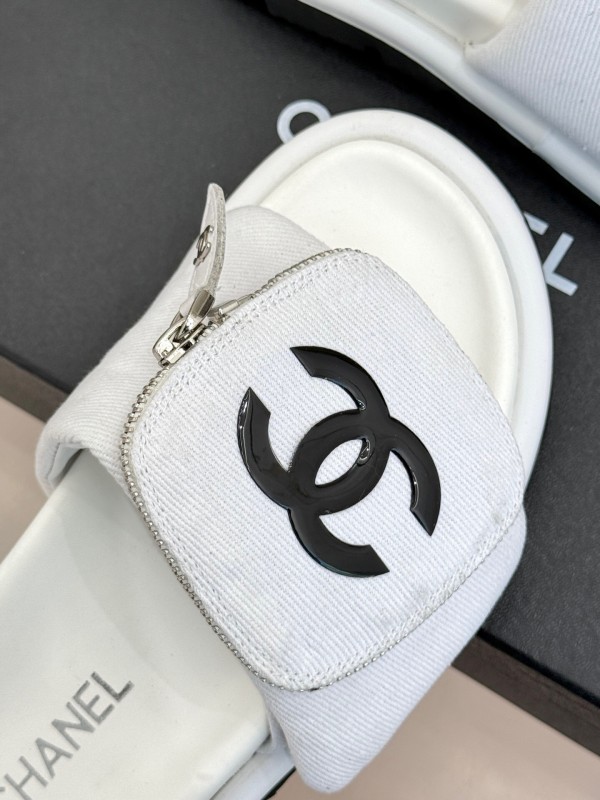2025 CHANEL White Canvas Slippers KFY00220