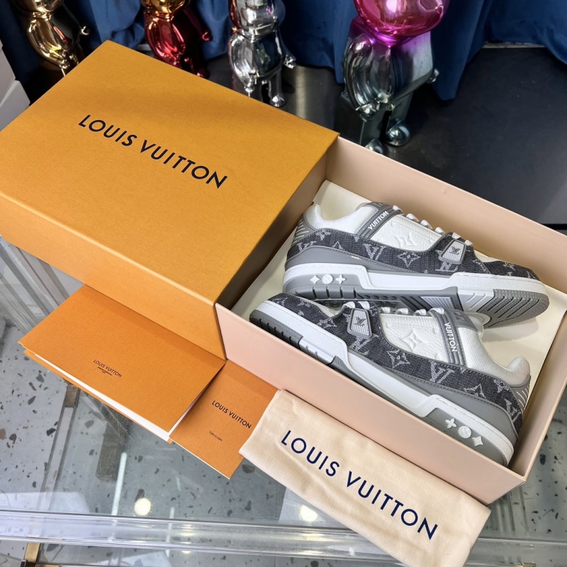 2025 Unisex Louis Vuitton Grey White Canvas Leather Sneakers