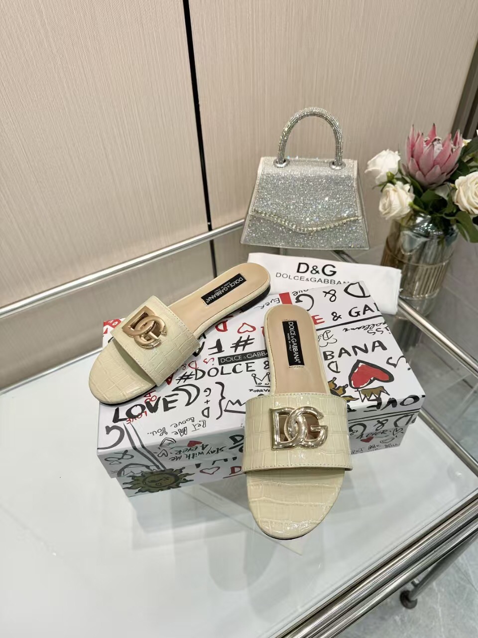 2025 Women Dolce & Gabbana Beige Leather Slippers