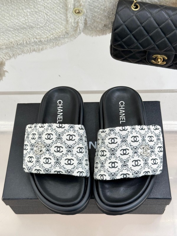 2025 Slippers Chanel Black White Nylon Slippers