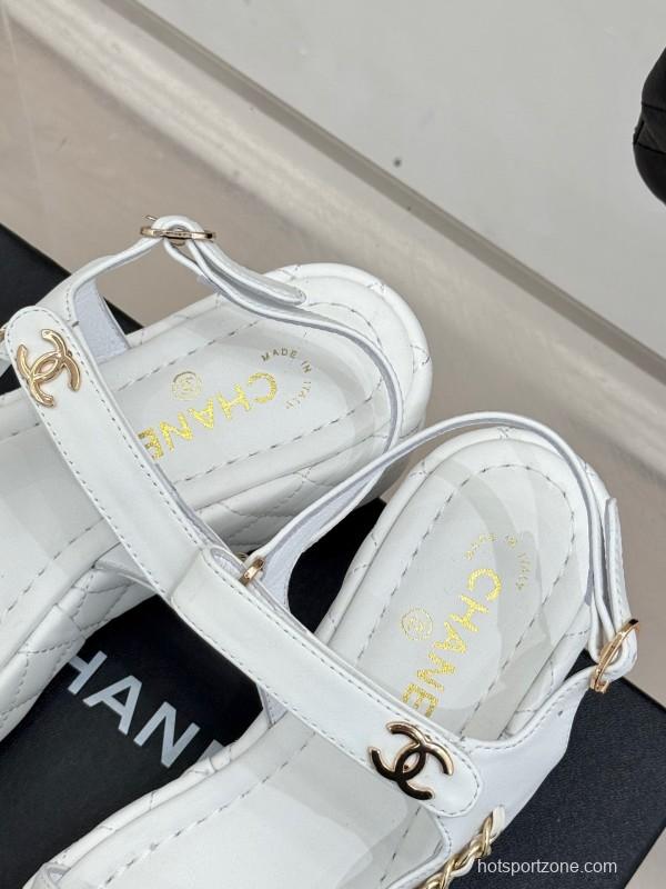 2025 Women Chanel White Leather Sandals Chain Decoration KFY00270