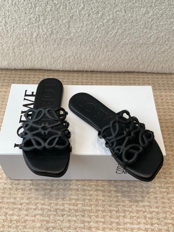 2025 Loewe Black Leather Slippers KFY00250