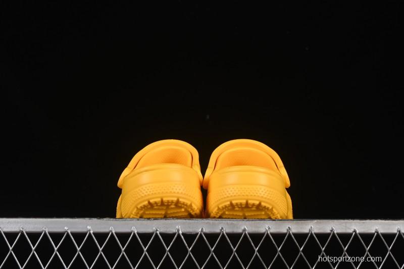 Crocs Classic Two-Way Beach Clog Sandals - B.D4