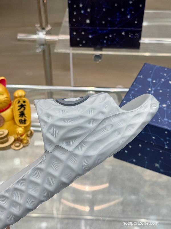 2025 Men Gucci Light Blue Rubber Slippers Interlocking G KFY00170