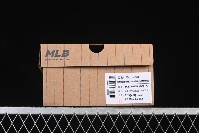 New York Yankees MLB Bigball Chunky Embroidered Monogram Platform Casual Sneakers - 3ASXE035N50CGS