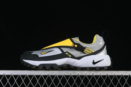 Nike ACG Phassad Hiking Shoes with Enhanced Grip and Comfort - HM7133-001