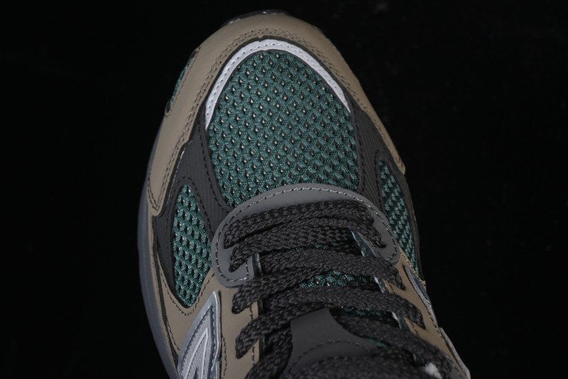New Balance 2010 Series Retro Casual Running Shoes with Suede and Mesh Upper - U2010AGY