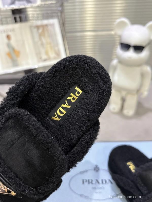Prada Fall/Winter 2025 New Fur Mule Slippers Triangle Buckle Bread Head Semi-Slippers - KFY00270