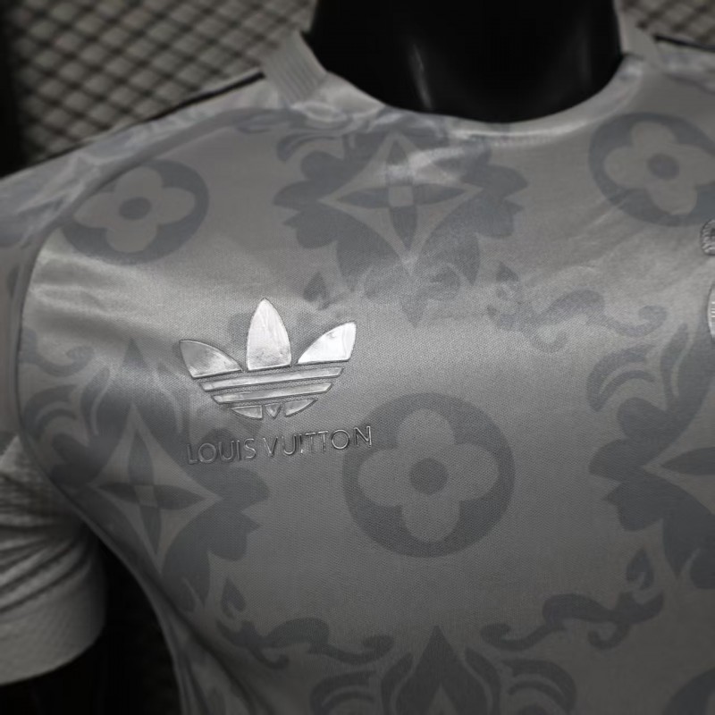 25/26 Player Version  Real Madrid Special Edition White Jersey
