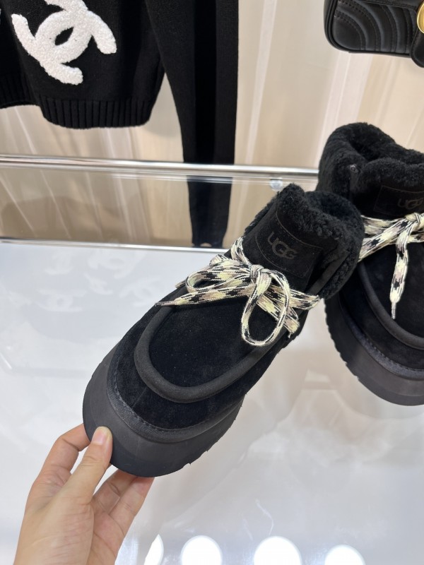 UGG Fluff Yeah Slide Fur Slippers with Chunky Sole - MJ00280