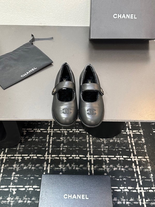 Chanel 2025 SS French Mary Jane Flat Shoes with Fur Trim - KFY00300
