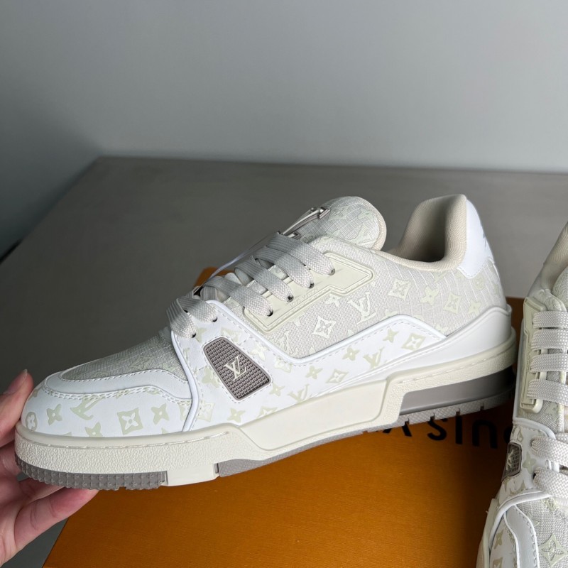 Louis Vuitton 2025 SS Replica Luxury Sneakers with Imported Calfskin and Signature Logo - YC