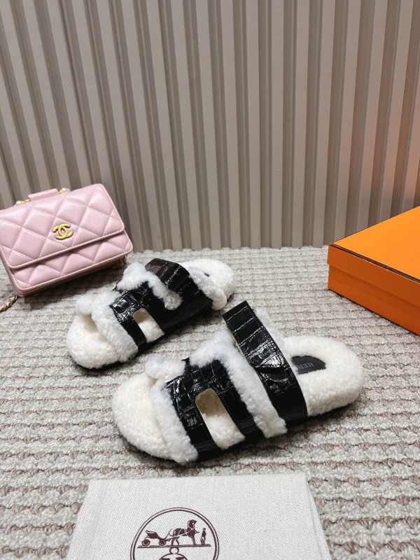 H Sandals 2025 SS Collection Lightweight Summer Flip Flops - LY00280