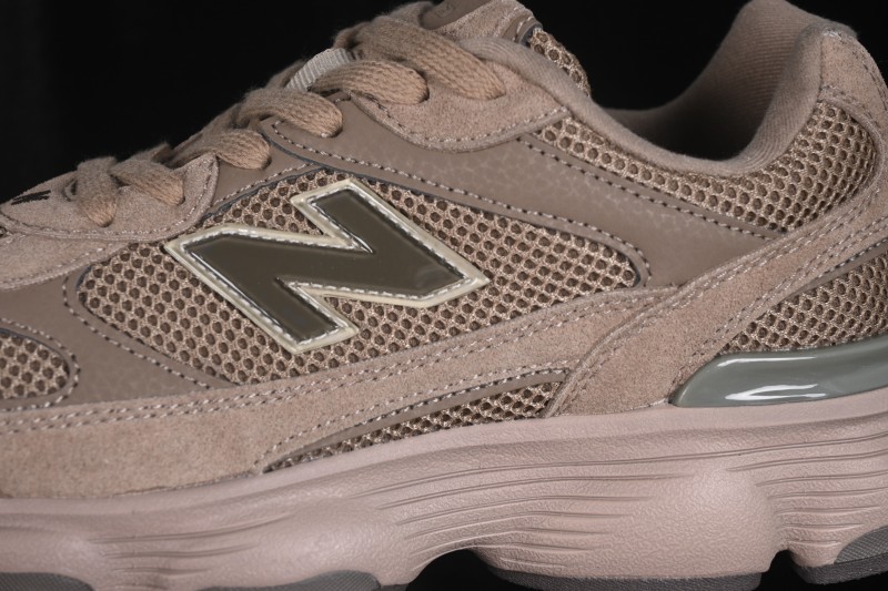 New Balance 603 Series Retro Casual Running Shoes with Breathable Mesh Upper - M6035RC